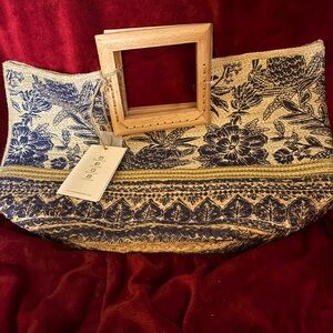 Antik Kraft summer bag.